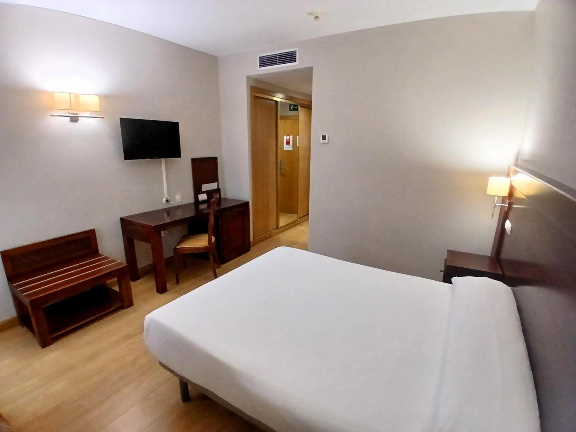 Hotel Campos De Castilla Сория Экстерьер фото