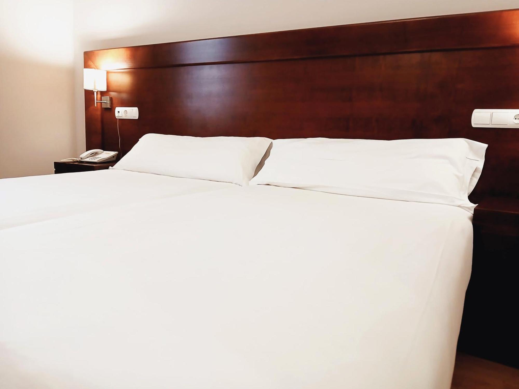 Hotel Campos De Castilla Сория Экстерьер фото